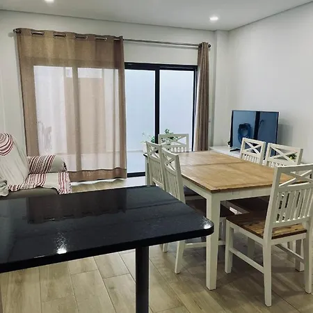 Casa Marta E Casa Francisco * Olhão